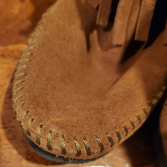 Minnetonka fringe suede mid calf boots size 6 - Picture 8 of 8